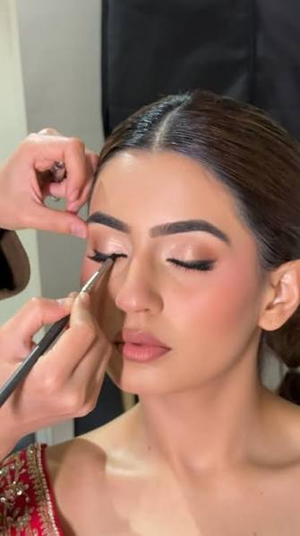 Light Make-Up